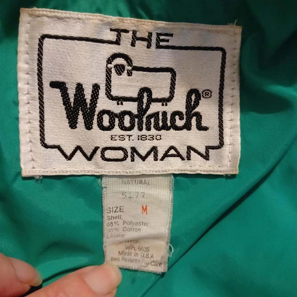 Vintage Woolrich Women's Jacket with Hood Natural and Green Size Medium Crop - Picture 2 of 14